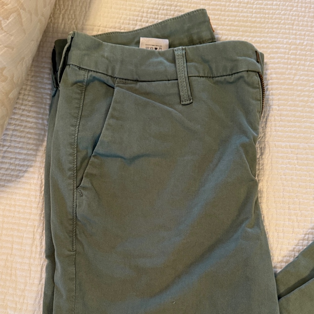 MOTHER Women's Cropped Pants in Olive Green
